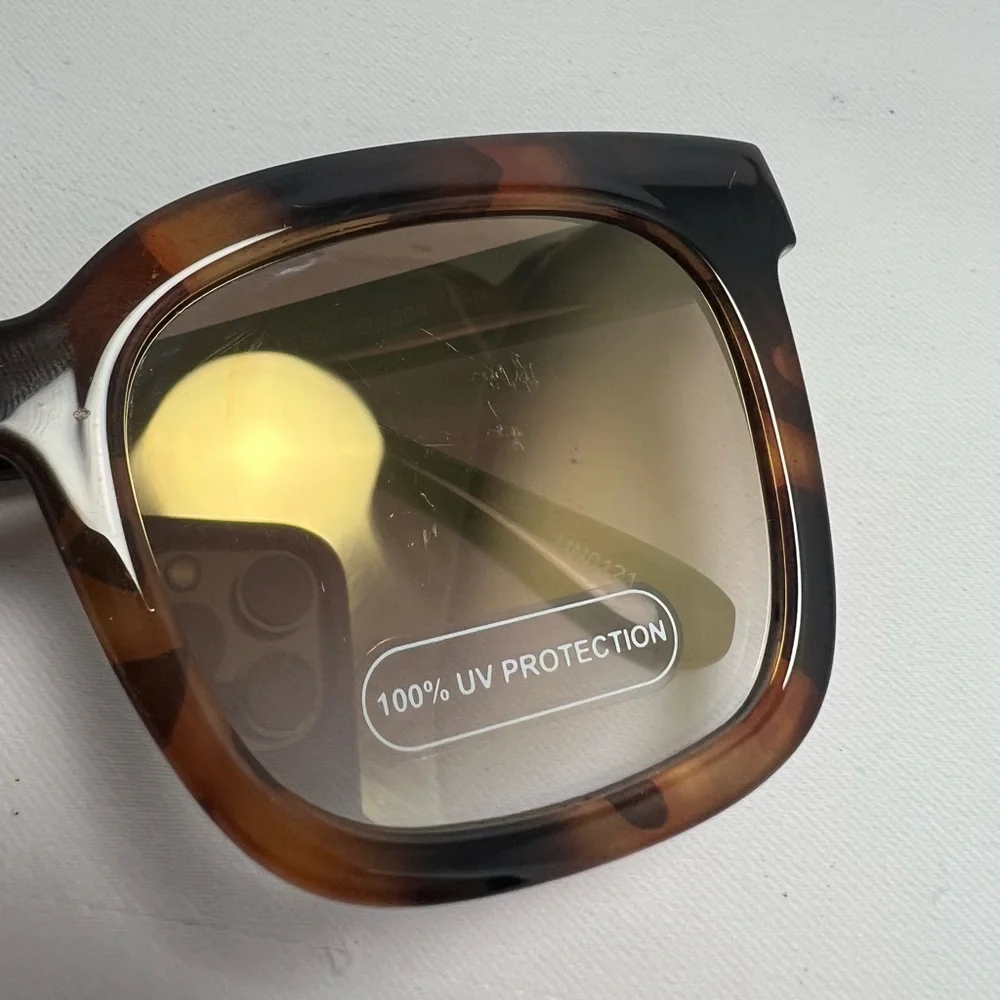 BOGO Bethanny Women’s Tortoise Square Sunglasses